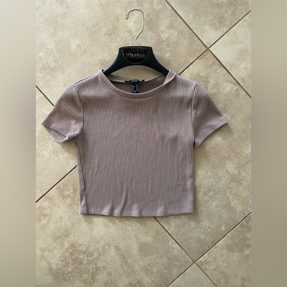 dark beige crop top, brand: forever 21, size: m, condition: great